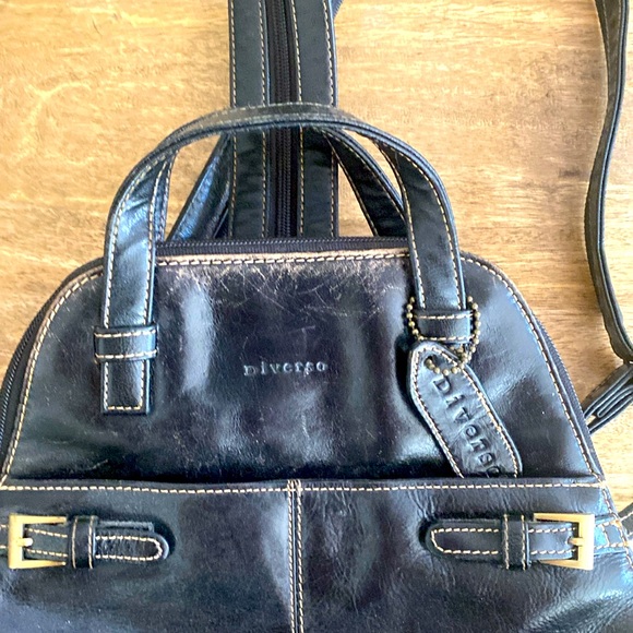 Real Black leather shoulder bag / cross body 
Made in Italy - Picture 4 of 8